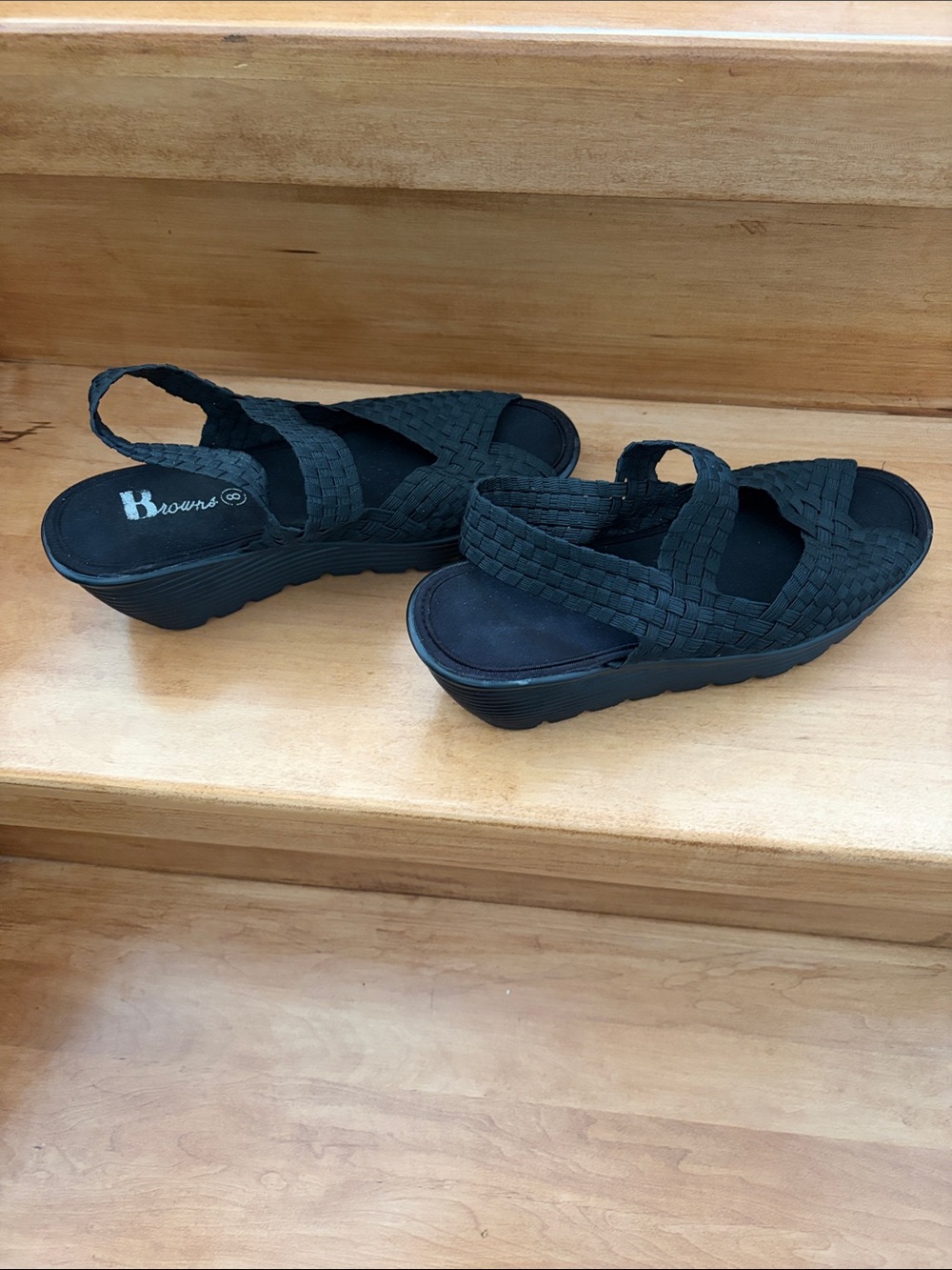 Browns size 8
